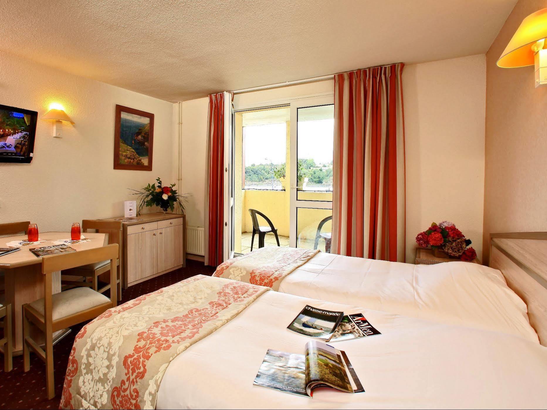 Hotel Aigue Marine Treguier Luaran gambar